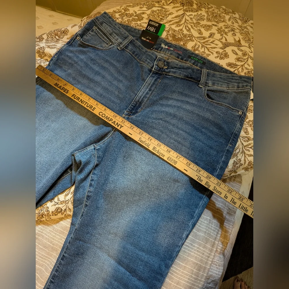 Style & Co flare jeans 18 nwt - Picture 4 of 11